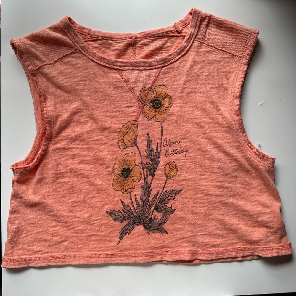 cute American Eagle cropped muscle tee